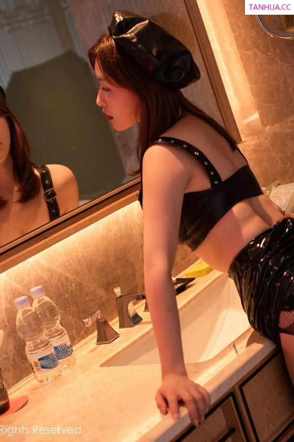 小宣fancy  [XiuRen]高清写真图 2020.10.12 No.2639 范小宣fancy第17张图片